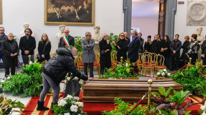 Camera ardente di Maurizio 
Costanzo allestita nella Sala della Protomoteca in Campidoglio a Roma