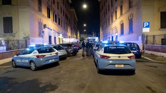 Omicidio a Roma, ucciso lo chef Manuel Costa , titolare della ristorante Osteria degli artisti, al quartiere Esquilino. 