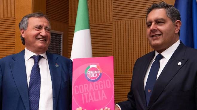 Luigi Brugnaro e Giovanni Toti il 27 maggio presentavano il simbolo di Coraggio Italia