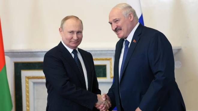 Vladimir Putin e Alexander Lukashenko (Ansa)