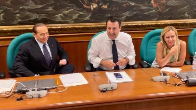 Silvio Berlusconi, Matteo Salvini e Giorgia Meloni al vertice del centrodestra
