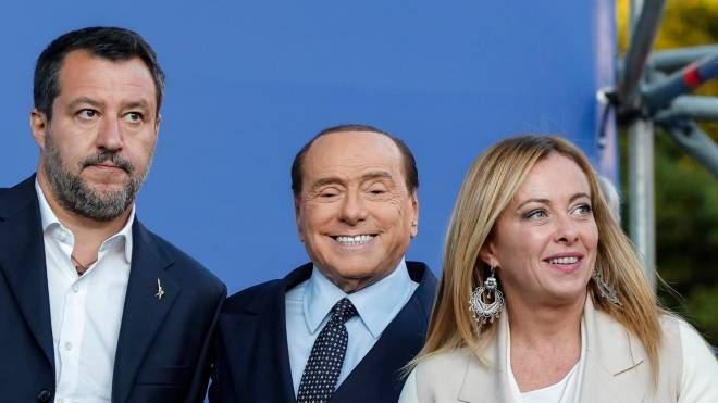 Salvini, Berlusconi e Meloni al comizio in Piazza del Popolo