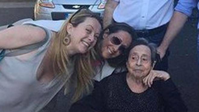 Ieri Giorgia Meloni ha ricordato la nonna nel giorno della Festa a loro dedicata