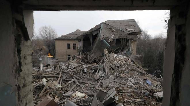Il reparto maternità di Vilnyansk bombardato (Ansa)