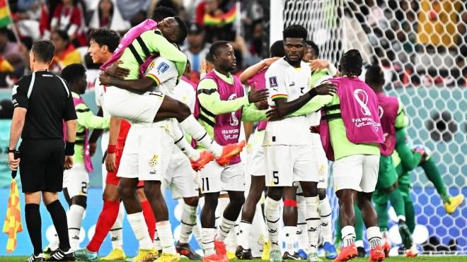 La festa dei calciatori ghanesi