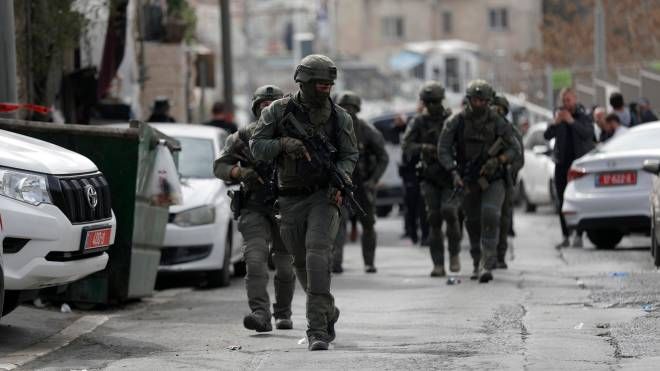 Unità speciale israeliana sul luogo dell'attacco del 28 gennaio 2023 (Epa)