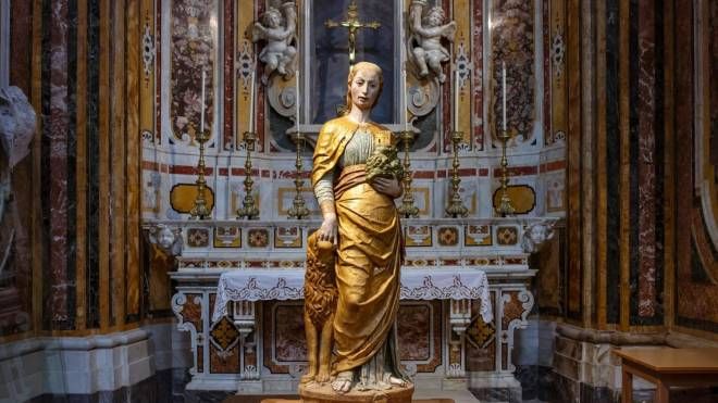 La statua di Sant'Eufemia nella Concattedrale di Santa Maria Assunta ad IrsinA (Matera)