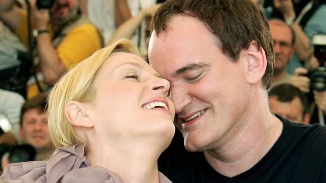 Quentin Tarantino con Uma Thurman a Cannes 2004 (Ansa)